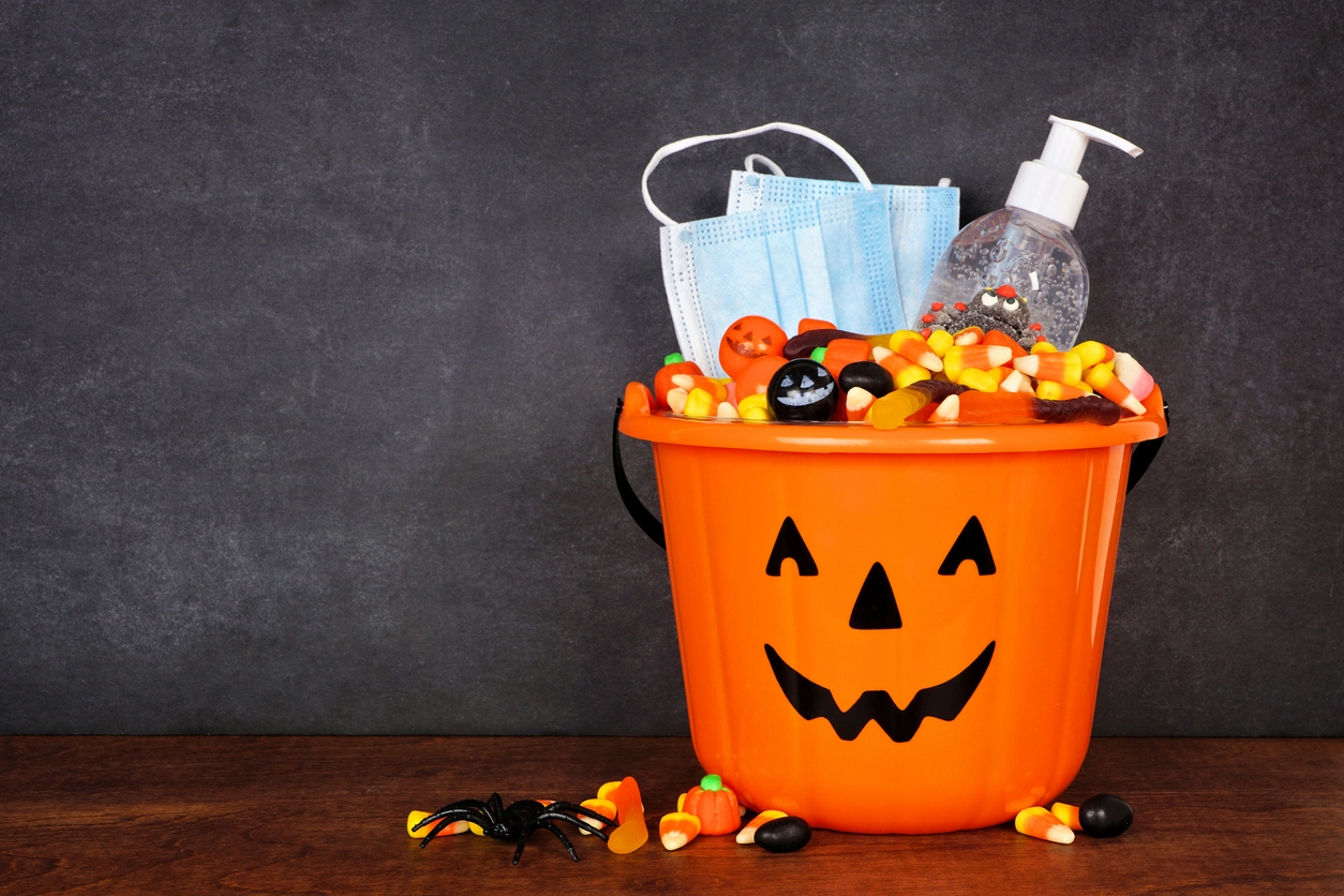 Last minute Halloween ideas to keep your community engaged
