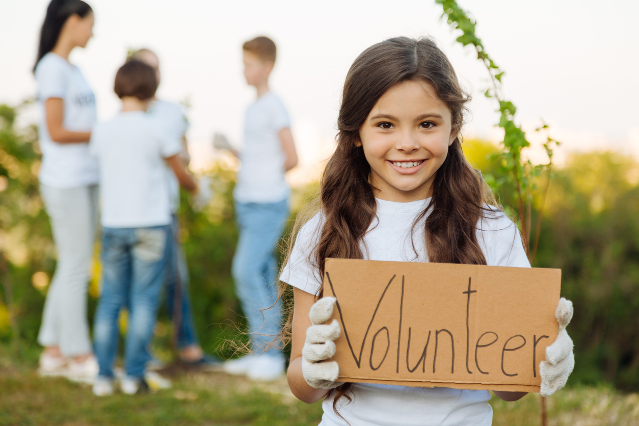 How to turn your nonprofit volunteers into donors?